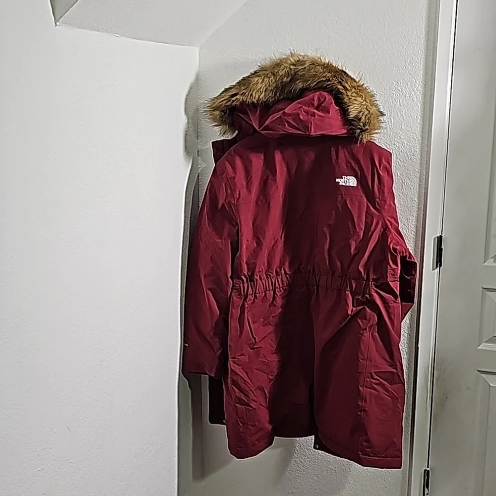 NWT The North Face Women's Arctic Parka Faux Fur Sz.2x - Picture 9 of 13